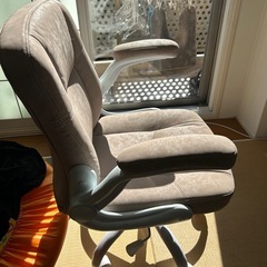 パソコンチェアの画像