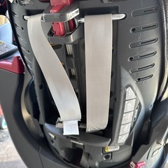 アップリカ  チャイルドシート　日除け付きの画像