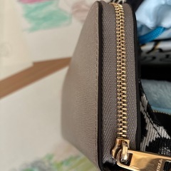 美品！フルラ長財布の画像