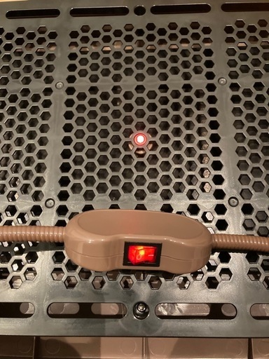 ペット用品　遠赤外線　和みこたつ