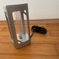 差し上げます。フィリップス　UV-C殺菌用デスクライトの画像