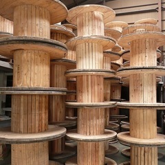 電線ドラム / ケーブルドラム探してます！