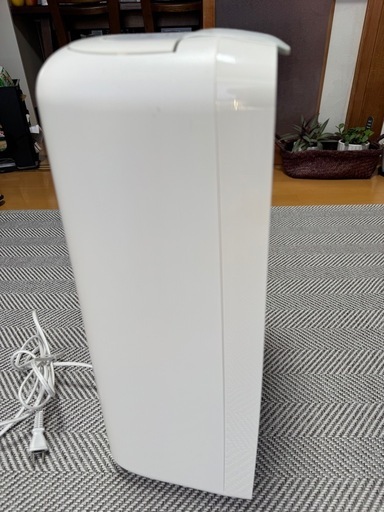 シャープ　除湿機 cv-l71 2021年製