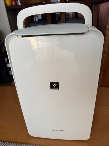 シャープ　除湿機 cv-l71 2021年製