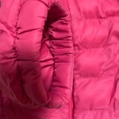 UNIQLOのフード付きダウン90センチの画像