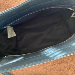 ショルダーバッグ 黒の画像