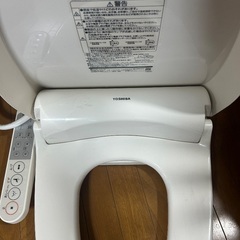 TOSHIBAの温水便座の画像