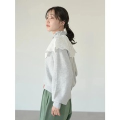 アースミュージックフリルニットの画像