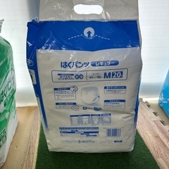 リフレ白パンツ、レギュラー病院施設用M 20枚入りの画像