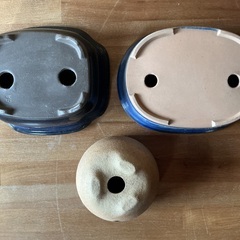 植木鉢3つで500円の画像