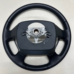 クラウン200系　純正本革ステアリングホイールの画像