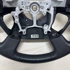 クラウン200系　純正本革ステアリングホイールの画像