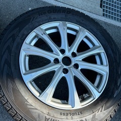 スタッドレスタイヤの画像