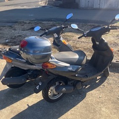 スズキアドレス125　ヤマハグランドアクシス100　セルでエンジンかかりますの画像