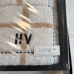 ヒューゴバレンチノ　　フェイスタオル、ハンカチセット の画像