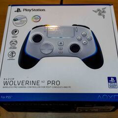 【PlayStation公式ライセンス商品】Razer Wolverine V2 Pro White Edition ワイヤレス コントローラー（PS5／PC対応）の画像
