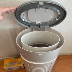 Color Korbell  おむつポット16L　取り合えロール1P付きの画像