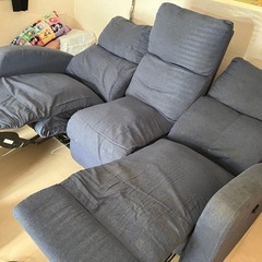 電動リクライニング3人掛けソファの画像