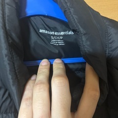 完全未使用！定価4039円で売られていた、軽くてあったかいインナーにも使えるダウンジャケット(収納袋付き)の画像