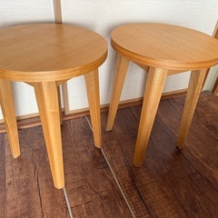 木製スツール　2脚の画像