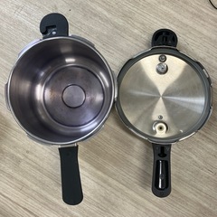 ステンレス製圧力鍋の画像