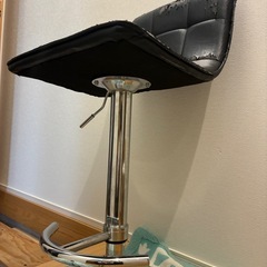 ニトリ　カウンターチェアの画像