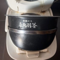 炊飯器の画像