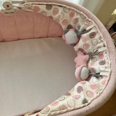 ベビーベッドの画像