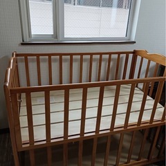 ベビーベッドの画像