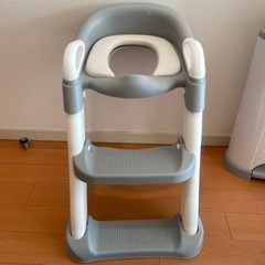 子ども用トイレの踏み台 補助便座の画像