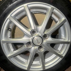 軽自動車　スタッドレスタイヤの画像