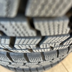 プリウス 205/55R16 スタッドレス 2022年製 ホイール付きの画像