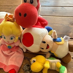 スーパマリオ　ヨッシー　ピーチ　キノピオ　ぬいぐるみおまとめの画像