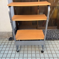 パソコンデスクの画像