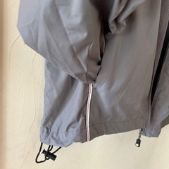 ニューバランス　ウインドブレーカーLの画像