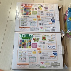 知育玩具パズル2箱セット（オマケ付き）
の画像