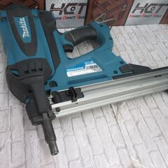 マキタ makita GN420C ガスピン打ち機 バッテリ7.2V一個/充電器/ロングカセット 中古品 【ハンズクラフト宜野湾店】の画像