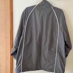 ニューバランス　ウインドブレーカーLの画像