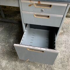 昭和の事務机　鍵なし2の画像