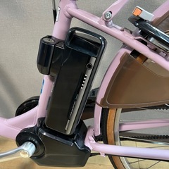 美品✨ ブリヂストン電動自転車、バッテリーB400 (14.3～14.6Ah相当)の画像