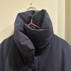 ユニクロ　ハイブリッドダウンジャケットの画像