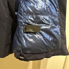 ユニクロ　ハイブリッドダウンジャケットの画像