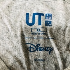 ユニクロミッキー半袖TシャツXLの画像