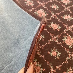 花柄カーペット　約182cm✖️182cmの画像