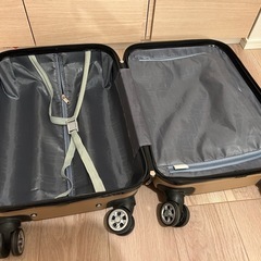 小型スーツケース　キャリーバッグの画像