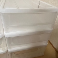 ニトリ 衣装ケース 押入れケース ワイド浅型6個の画像