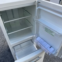 北九州市内配送無料　保証付き エディオン 冷蔵庫 149L レトロ調 ANG-RE151-A1 2019年製の画像