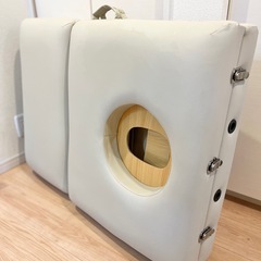 サロンベッド　施術ベッドの画像