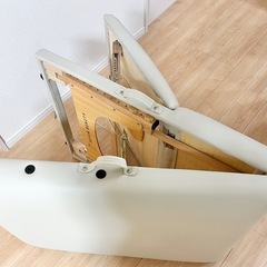 サロンベッド　施術ベッドの画像