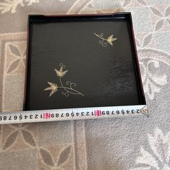 角形お盆の画像